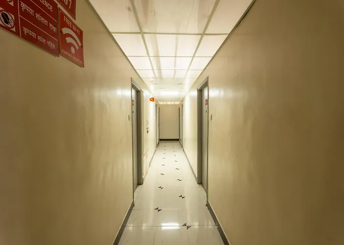 Hotel Ellora Park
